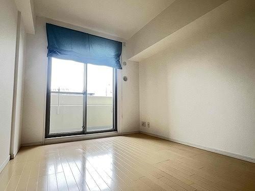 ライオンズマンションセントワーフ横濱 ベッドルーム