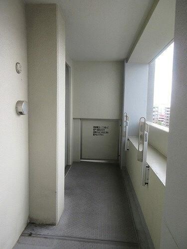 ライオンズマンションセントワーフ横濱 ベランダ