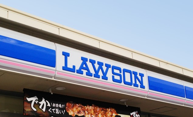 ライオンズマンションセントワーフ横濱 コンビニ