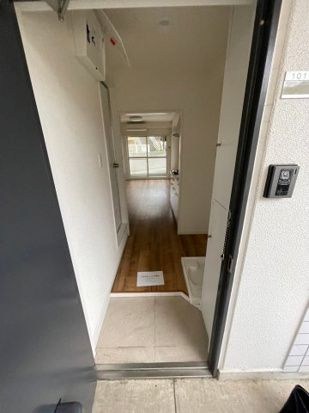 ヒルサイド西横浜 玄関