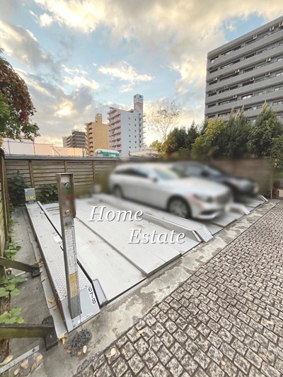 開洋館 駐車場