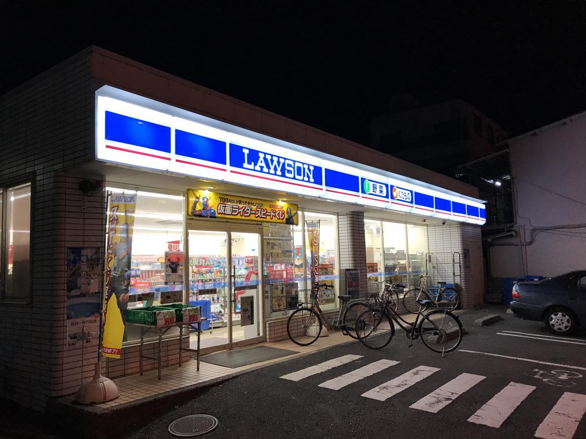ECREDE横濱吉野町 コンビニ