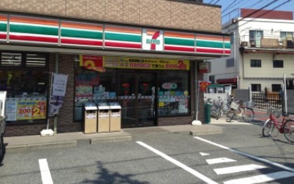 MKT伊勢町 コンビニ