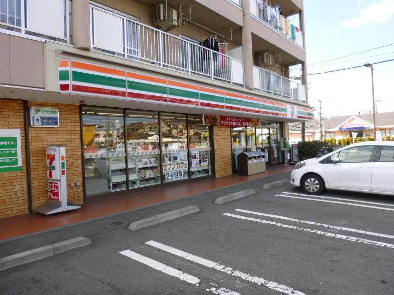 レオネクストフォレスタ　湘南 コンビニ