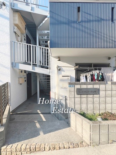 第１０セントラルコーポ反町 エントランス
