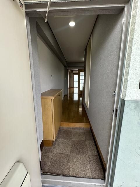 第１鈴木ビル 玄関