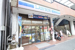 TLRレジデンス磯子駅前 コンビニ