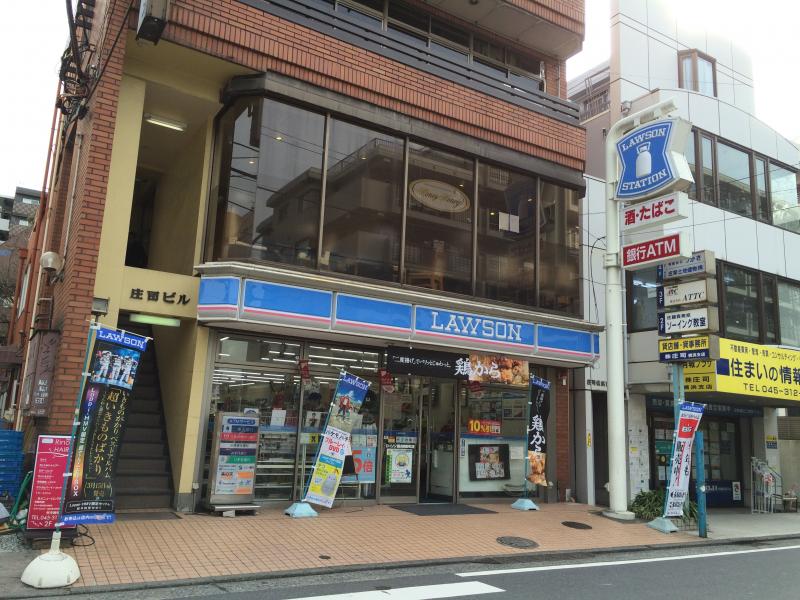 ＴＯＰＲＯＯＭ横浜 コンビニ