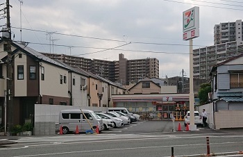エトワ浜川崎 コンビニ