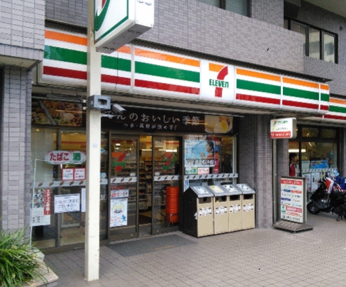 リバーサイド横浜 コンビニ