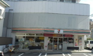 コルモ上大岡 コンビニ