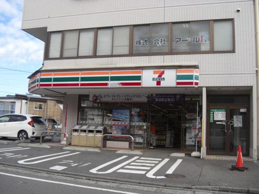サンス仏向町B コンビニ