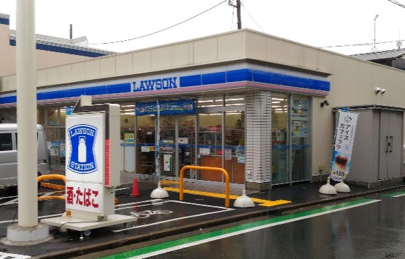 Ｚｉ　ＨＯＵＳＥ コンビニ