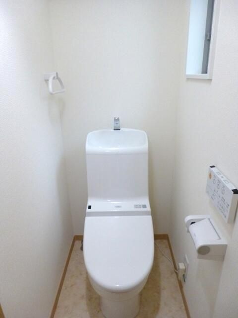ブランドール弐番館 トイレ