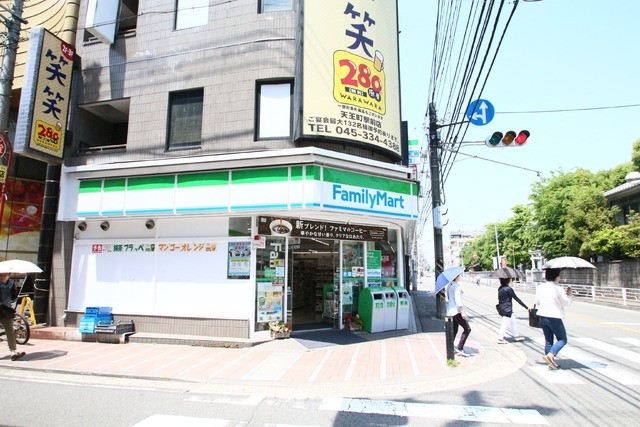 MILKYWAY コンビニ