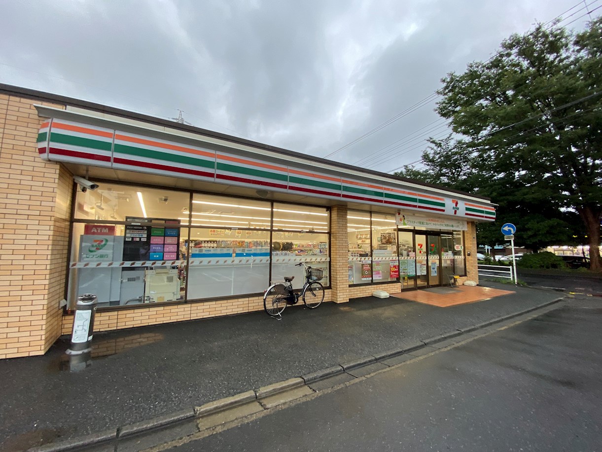 エクラージュ原宿壱番館 コンビニ