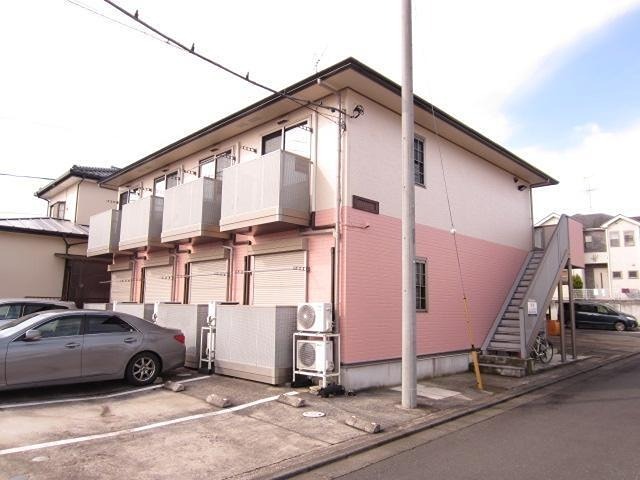 リバーサイド イズミ 駐車場