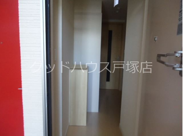 イルミナハイム 玄関