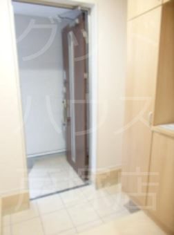 クレイドルガーデン横浜市栄区鍛冶ヶ谷第２ 玄関