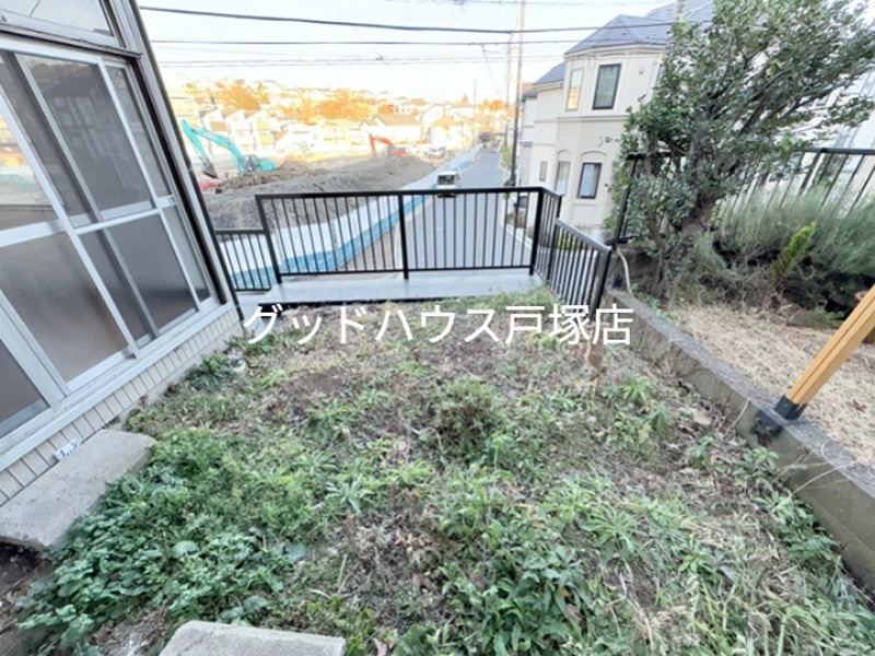 吉田町野本貸家 庭