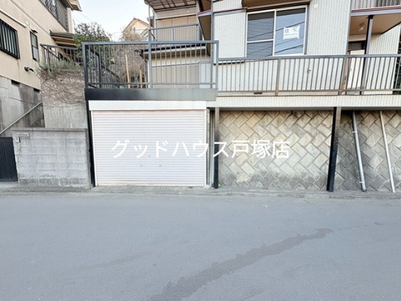 吉田町野本貸家 駐車場