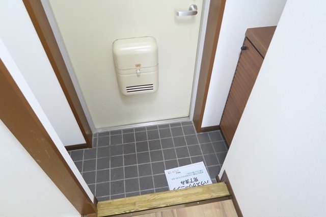 ペルソナージュ横浜 玄関