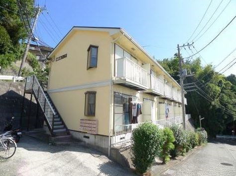 稲荷山ハイツ 外観