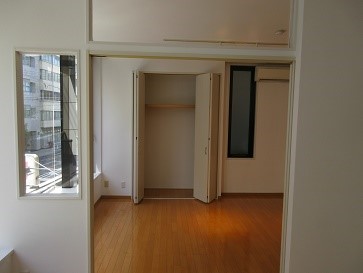 大阪府大阪市西区靱本町３丁目 収納