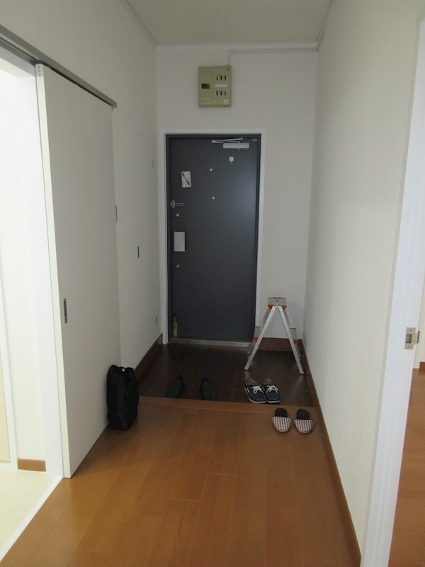 靭パークサイドコーポ 玄関