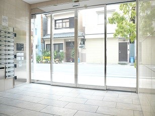 パラッツォ新町 エントランス