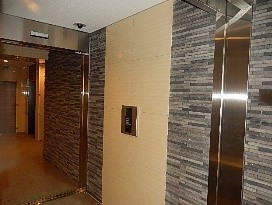 大阪府大阪市西区新町１丁目 エントランス