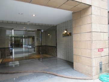 大阪府大阪市中央区淡路町２丁目 エントランス