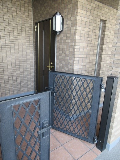大阪府大阪市西区江之子島１丁目 玄関
