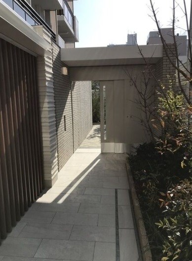 ブランズ北堀江プレイス エントランス