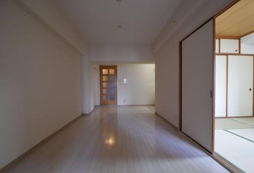大阪府大阪市西区土佐堀２丁目 リビング