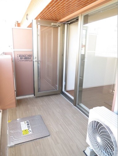 ジャスパ御堂筋本町 ベランダ