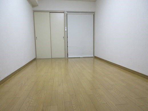 大阪府大阪市西区靱本町３丁目 リビング