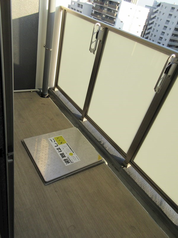 エステムコート大阪新町 ベランダ