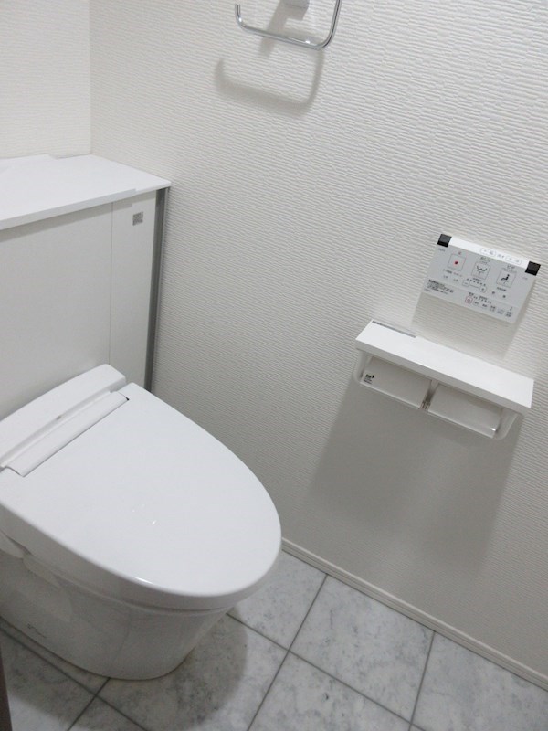 リーガル靭本町 トイレ