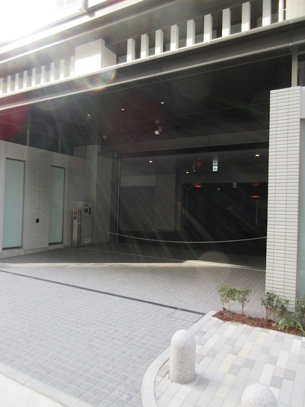 プレミストタワー靭本町 駐車場