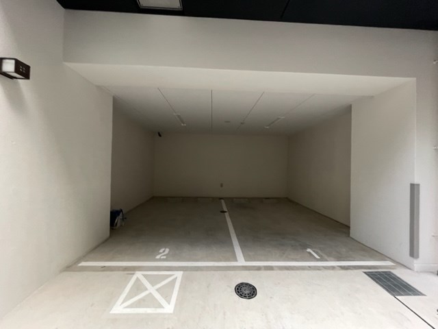 アプリーレ西本町 駐車場