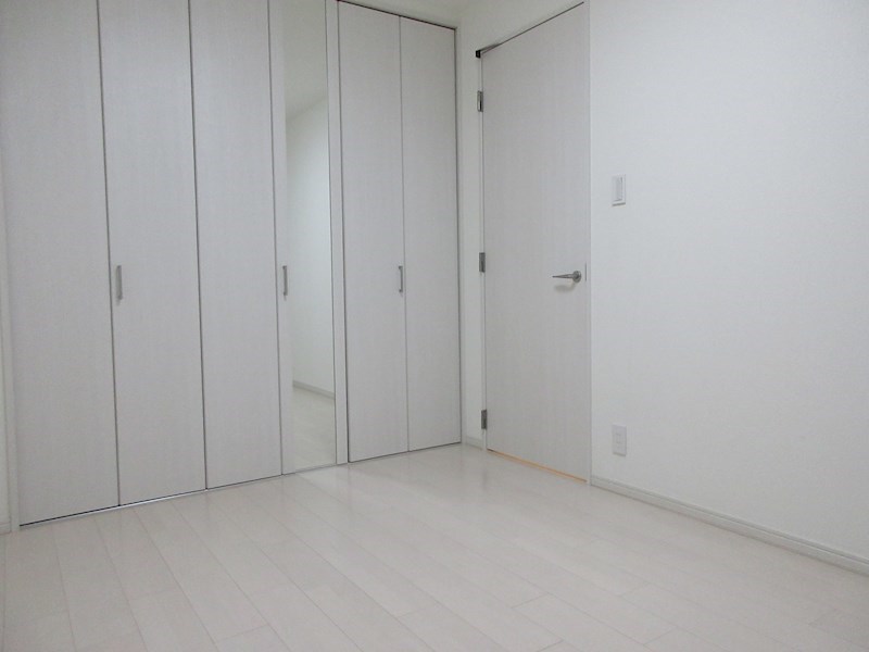 ルイシャトレ本町西 ベッドルーム