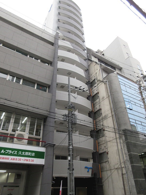 セレニテフラン本町 外観