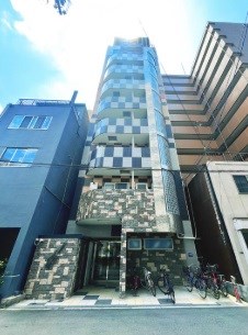 メゾニティクイーン阿波座 外観