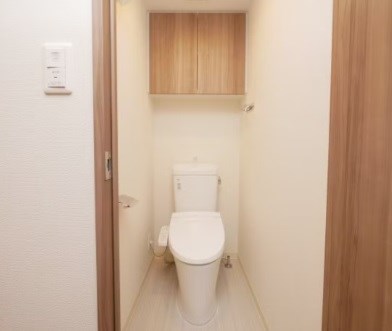 プレサンス堺筋本町駅前シエル トイレ