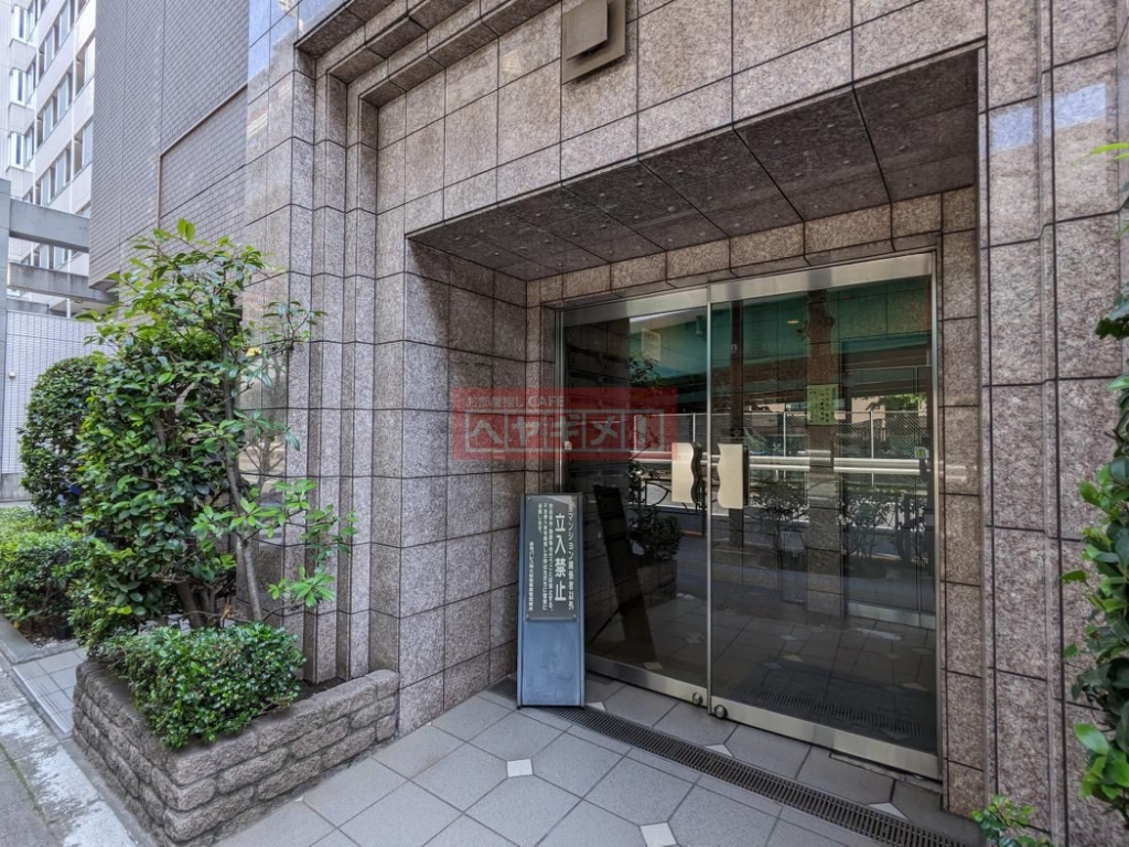 菱和パレス明大前壱番館 エントランス