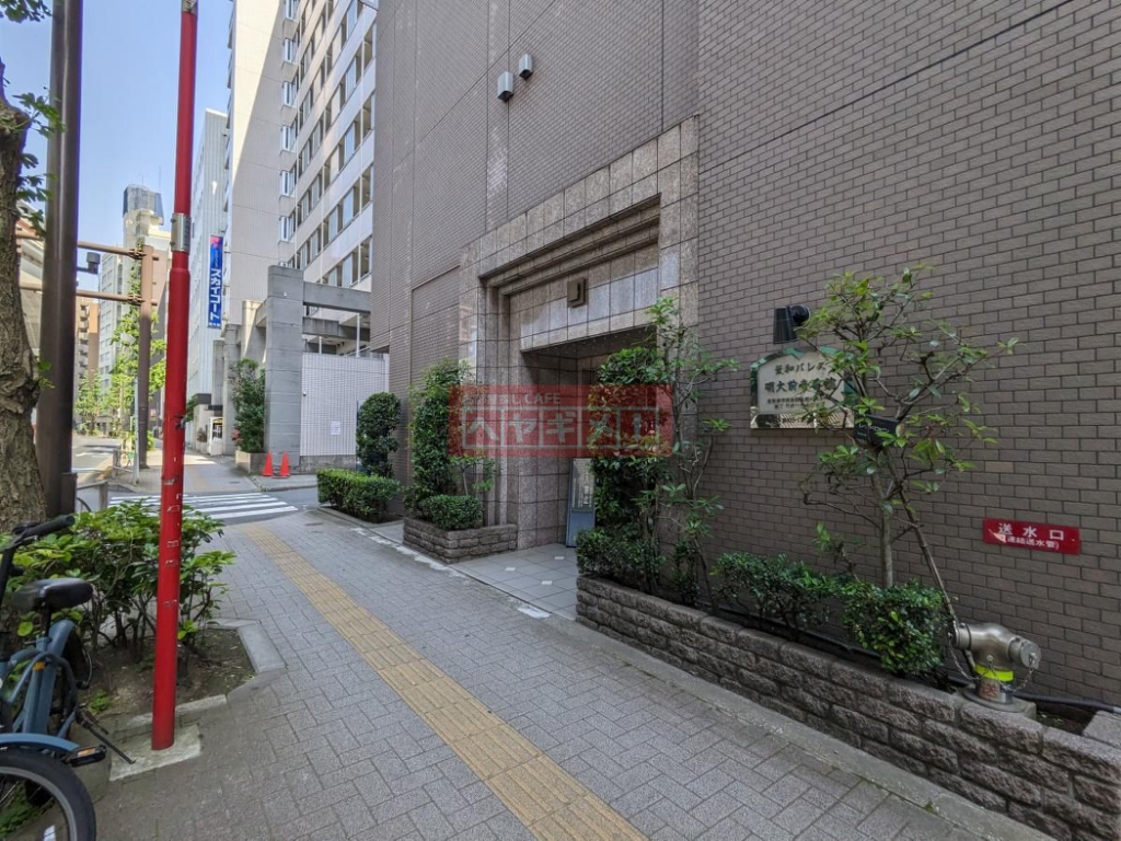 菱和パレス明大前壱番館 エントランス