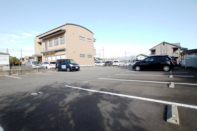 あったかハイツ 駐車場