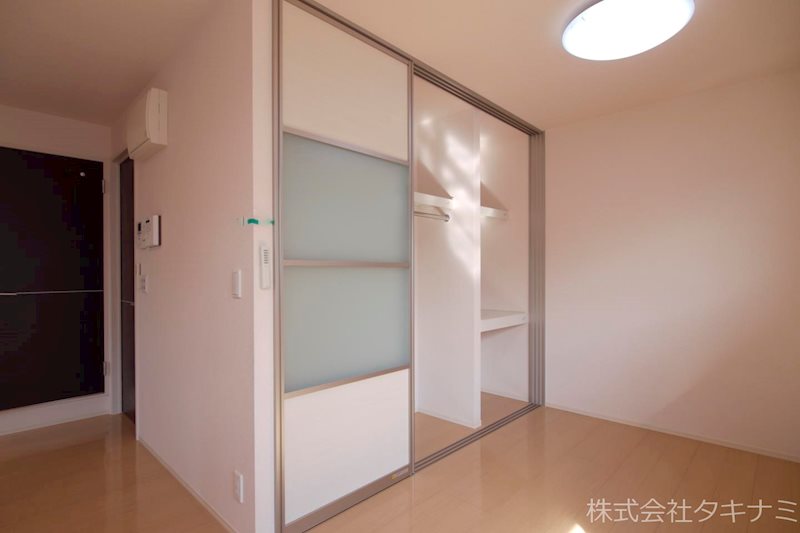 クレシア高木中央 収納