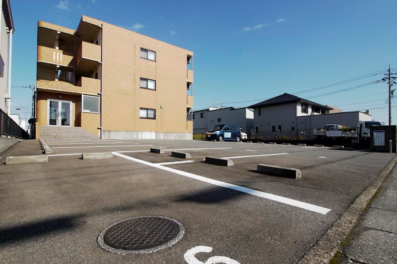 Villa　HCSS 駐車場